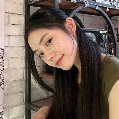 女人在家
